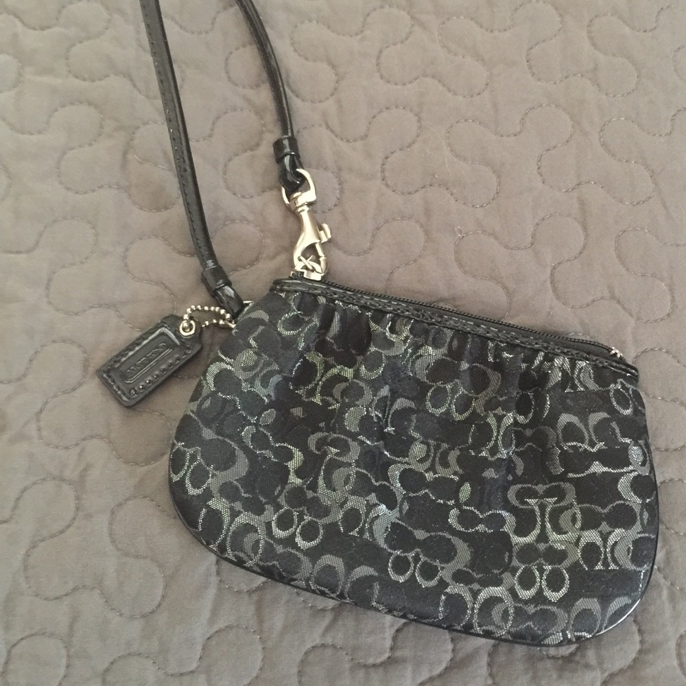 NWOT Coach Wristlet